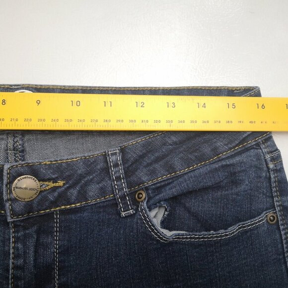 Bluenotes Ladies Size 31/30 Carly Skinny Flare Medium Wash Blue Jeans - Picture 12 of 15